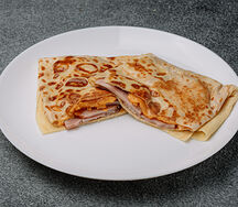 Блин с ветчиной и сыром