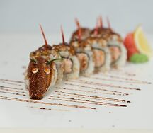 Красный дракон с тигровой креветкой