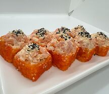 Ролл Нежный лосось с тигровой креветкой