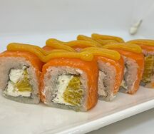 Ролл Филадельфия с апельсином