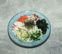 Поке с нежным филе курицы