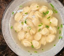 Пельмени со сметаной