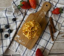 Корзиночка с творогом и черникой
