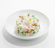 Салат с крабовыми палочками и рисом