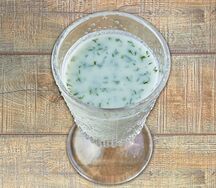 Мацони с зеленью
