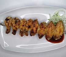 Крылышки куриные с гарниром