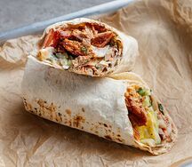 Шварма куриная в лафе с кунжутной тахиной