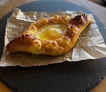 Хачапури по-аджарски