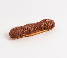 Эклер Шоколадно-ореховый