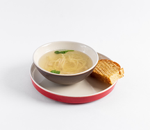 Бульон куриный с лапшой