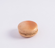 Пирожное макарон Кленовый пекан