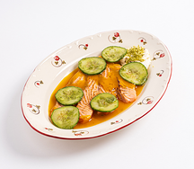 Обожжённая форель под соусом манго с цитрусовым сыром, 180г