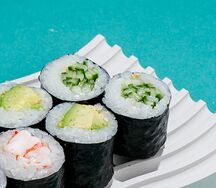 Ролл с огурцом