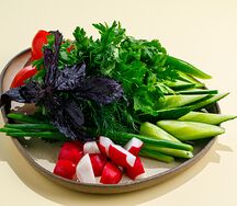 Сезонные овощи и зелень