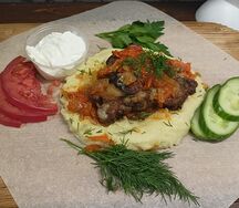 Бедро куриное с картофельным пюре