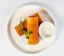 Блинчики с индейкой и сливочным сыром