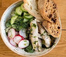 Салат с куриной грудкой