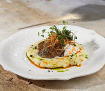 Язык томленый в медово-горчичным соусом