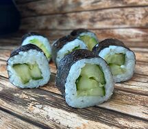 Ролл Огурец