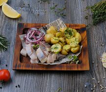 Селедочка с картофелем