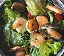 Салат с морепродуктами