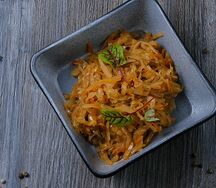 Капуста тушеная