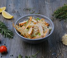 Цезарь с курицей