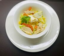 Салат из пекинской капусты с курицей