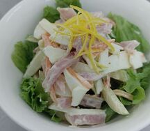 Салат Ветчина-ананас