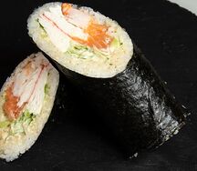 Суширито с соусом васаби