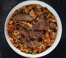 Тяхан с сочной говядиной