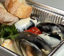 Мидии в соусе