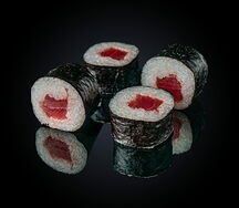 Ролл с тунцом