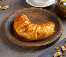 Булочка со сгущенкой