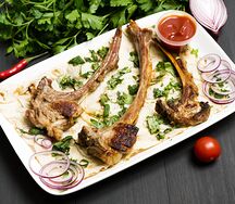 Шашлык на мангале из бараньей корейки