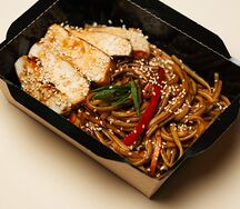 Удон с курицей