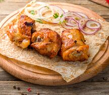 Шашлык из куриного бедра на кости