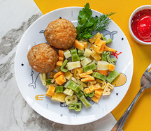 Котлетки куриные с макаронами