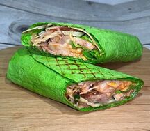 Мини-шаурма с курицей халяль в чесночном лаваше