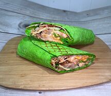 Шаурма с курицей халяль в чесночном лаваше