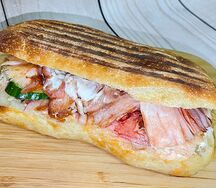 Шаурма куриная халяль в чиабатте