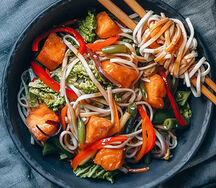 Вок №10 Удон с лососем