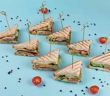 Сет сендвичи мини с ветчиной и с семгой