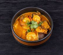 Желтый карри с филе курицы
