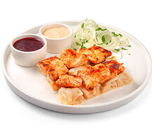 Шашлык из кур грудки на лепешке