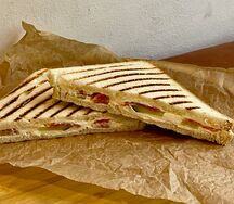 Сандвич с семгой