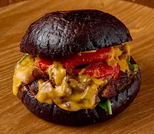 Бургер Уснул на пляже