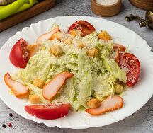 Салат Цезарь с курицей