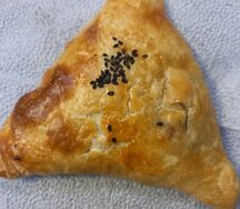 Самса слоеная с курицей
