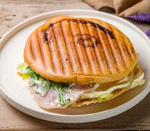 Сэндвич-панини с индейкой